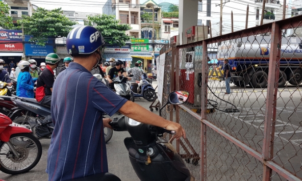 31 doanh nghiệp đầu mối xăng dầu đã nói gì khi họp khẩn với Bộ Công Thương giữa lúc nhiều cây xăng đóng cửa?