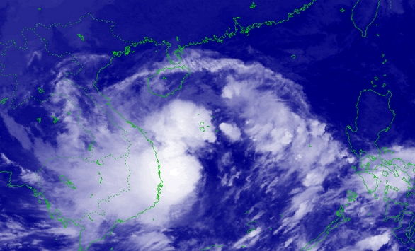 Áp thấp nhiệt đới cách Bình Định khoảng 310 km, có khả năng mạnh lên thành bão