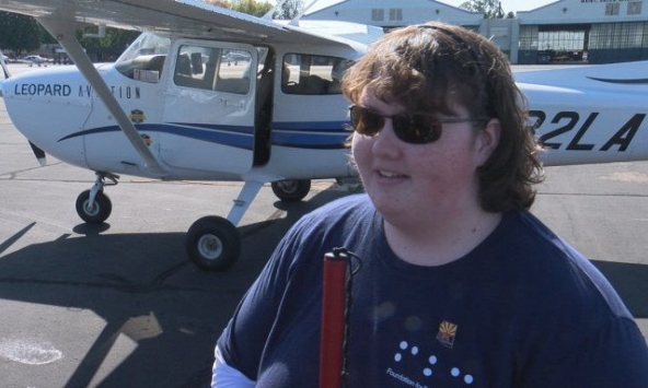 Cô gái khiếm thị lái máy bay xuyên nước Mỹ