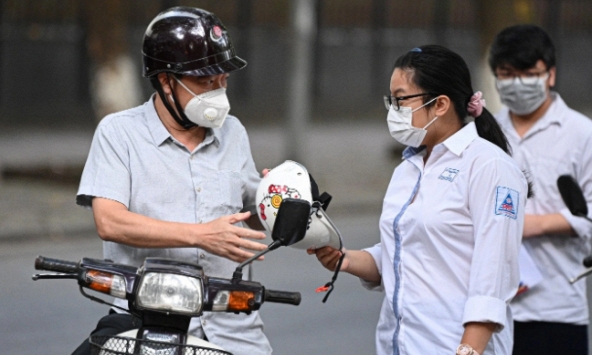 Nhiều ý kiến trái chiều về việc lùi giờ vào học