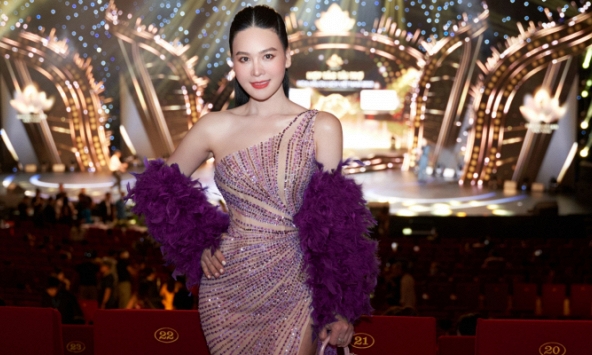 Ca sỹ Nhật Huyền: “Ai nói tôi phẫu thuật thẩm mỹ, thì cứ đến gặp trực tiếp!”