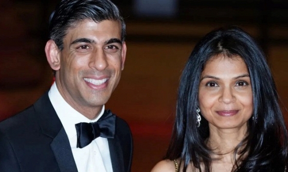 Người vợ tỷ phú của tân Thủ tướng Anh giàu có và tài năng cỡ nào?