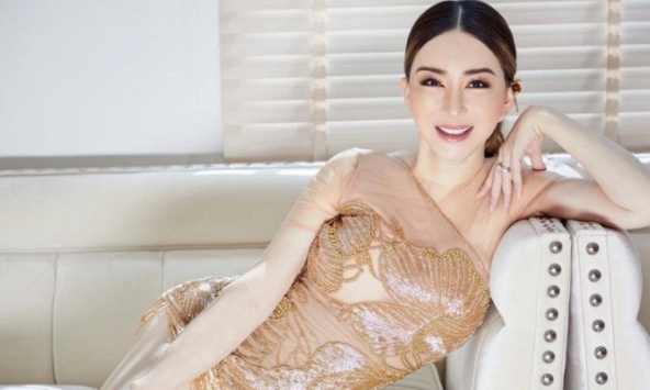 Nữ tỷ phú Thái Lan chi 14 triệu USD mua lại Miss Universe: Là người từng bị miệt thị, đi lên từ nghèo khó