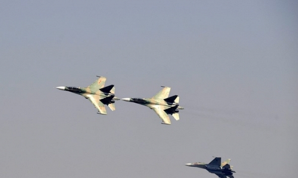 Bộ Ngoại giao thông tin về máy bay quân sự bay trên bầu trời Hà Nội