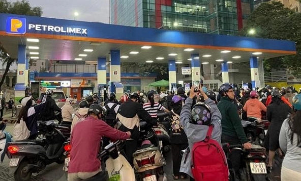 Lý do Hà Nội thiếu xăng, các chi phí tăng bất thường