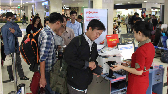 Giá vé máy bay Tết Dương lịch, Tết Nguyên đán cùng tăng dựng đứng