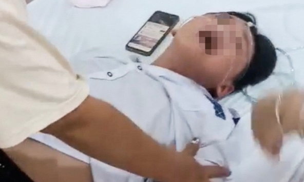 Hai học sinh lớp 6 lên cơn co giật sau khi ăn kẹo người lạ cho