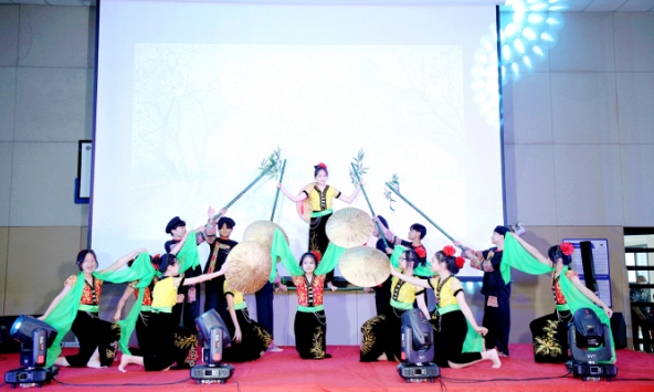 Đưa âm nhạc dân tộc đến gần với trẻ em hiện đại