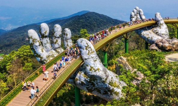 Ngành du lịch phục vụ gần 100 triệu khách nội địa trong năm 2022