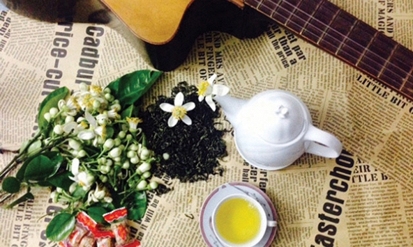 Tôi đếm thời gian qua kẽ tay