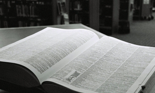 Từ điển Cambridge thay đổi cách phân loại giới tính 'đàn ông' và 'phụ nữ'