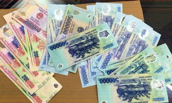 Ngân hàng Nhà nước hướng dẫn cách nhận biết tiền giả polymer mới xuất hiện gần đây