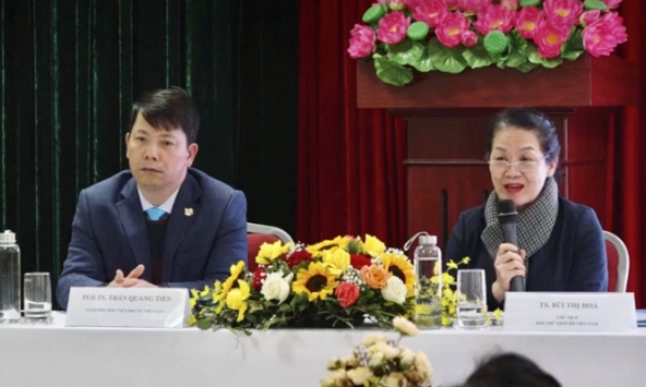 Muốn thay đổi cuộc sống của phụ nữ dân tộc thiểu số cần quan tâm tới trẻ em gái