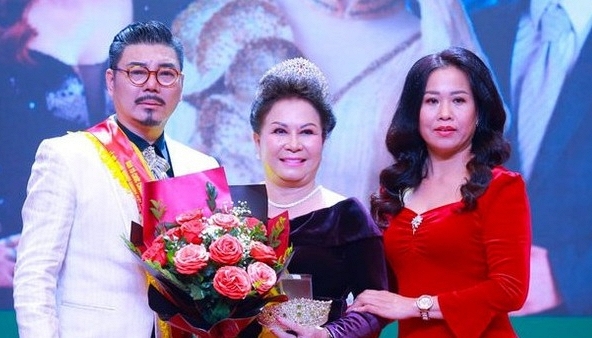 Vụ 'nhà thơ thế giới' Tống Thu Ngân: Đơn vị tổ chức bị xử lý