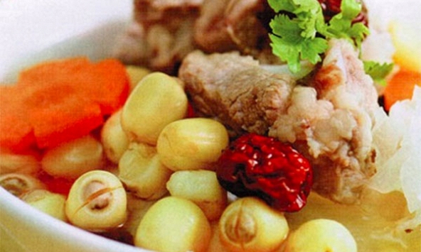 Món ngon ngày lạnh: Bồi dưỡng cơ thể với thịt hầm thuốc bắc