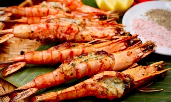 Tôm sú nướng bơ tỏi: Món ăn quen thuộc nhưng không ngán