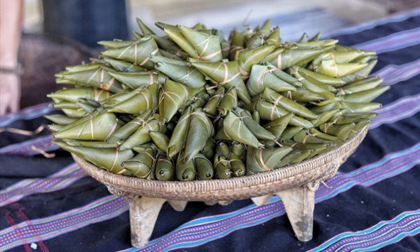 Hương vị đại ngàn thấm đượm trong bánh a quát