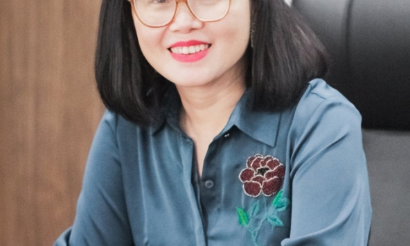 Nữ Giáo sư trẻ tâm huyết với nghề “đếm gió đo mây”