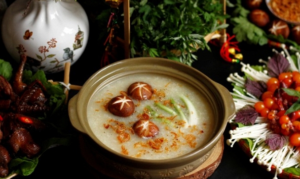 Món ngon mỗi ngày: Lẩu cháo chim bồ câu