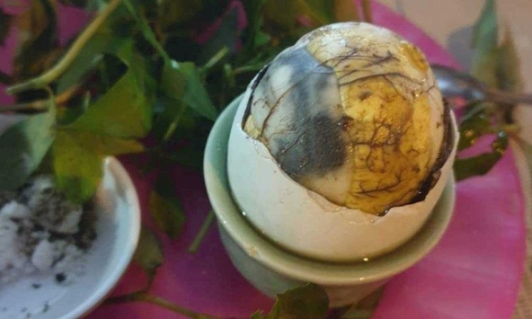 Trứng vịt lộn vào top 100 món ăn tệ nhất thế giới 2023