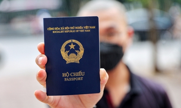 Những mẫu hộ chiếu và CCCD nào có cùng giá trị sử dụng từ ngày 1.3