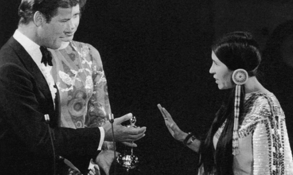 Khoảnh khắc gây xôn xao nhất trong lịch sử Oscar