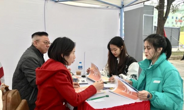  Nhiều ngành chật vật tuyển sinh dù cam kết có việc làm