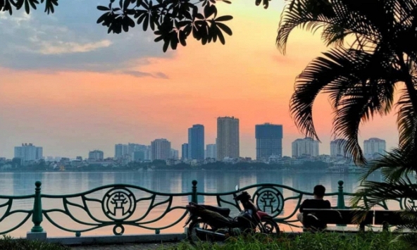 Hà Nội dự kiến mở sân tập golf nước, tàu du lịch trên Hồ Tây