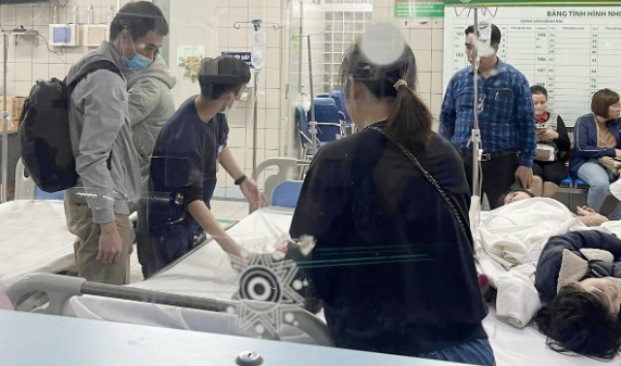 Phòng GD&ĐT quận Thanh Xuân họp báo về việc hàng chục học sinh nghi ngộ độc