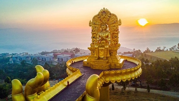 Khám phá những điểm đặc biệt khiến Samten Hills Dalat thu hút đông đảo du khách quốc tế