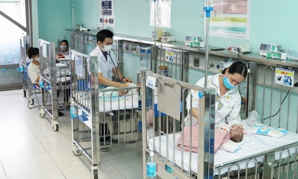 Hà Nội: Số lượng bệnh nhi mắc virus RSV tăng cao