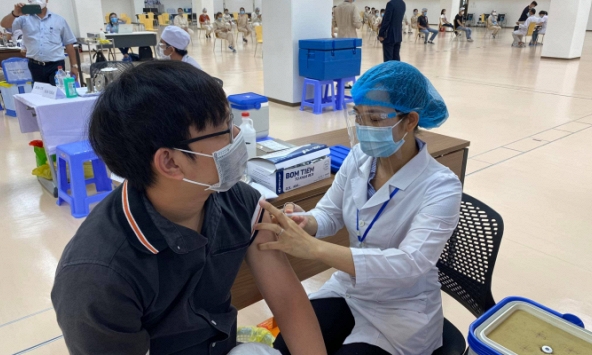 Người dân có thể tiêm vaccine phòng Covid-19 ở đâu?