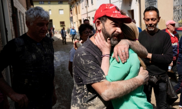 Trận lũ lụt chưa từng có trong 100 năm tấn công nước Ý