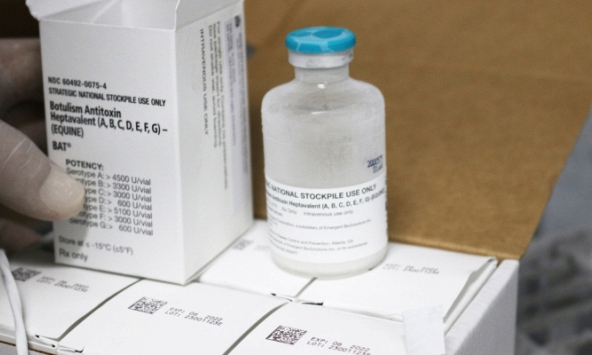 Bộ Y tế đang khẩn trương hình thành 3-6 trung tâm dự trữ thuốc hiếm