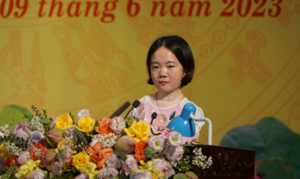 Cô gái không tay được Bí thư Tỉnh uỷ Thanh Hóa đặc cách tuyển dụng làm giáo viên