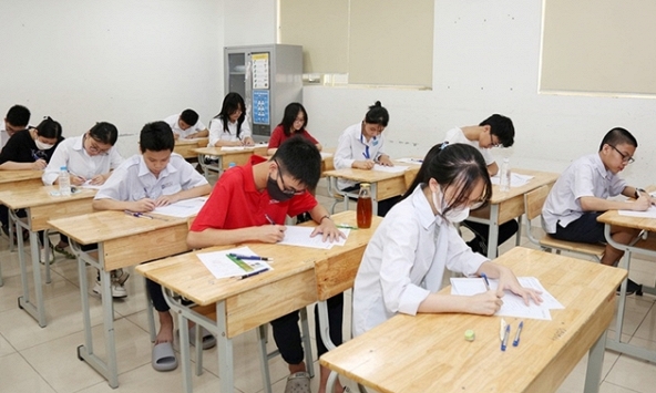 Sở GD&ĐT Hà Nội chấp nhận hai đáp án trong đề thi Toán bị mờ