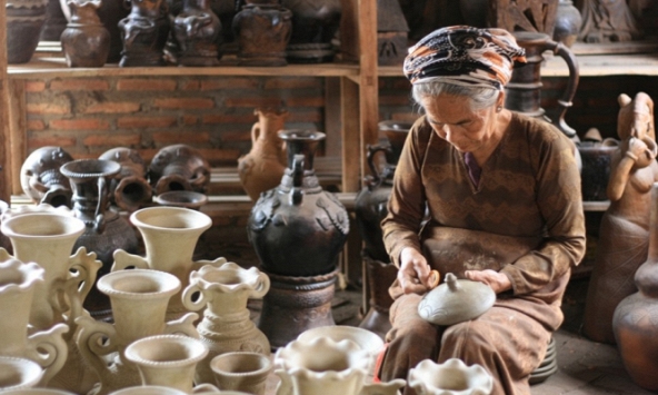 UNESCO ghi danh Di sản Phi vật thể Nghệ thuật làm gốm của người Chăm