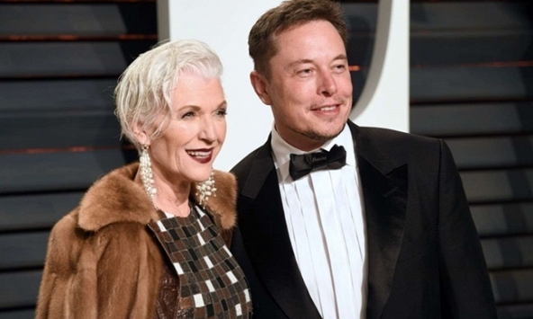 Người phụ nữ quyền lực đứng sau tỷ phú Elon Musk