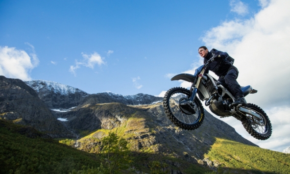 Tom Cruise khiến khán giả 'nín thở' bởi loạt cảnh hành động đỉnh cao trong 'Nhiệm vụ bất khả thi 7'