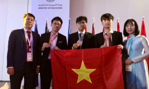 Học sinh Việt Nam giành 3 huy chương Olympic Sinh học quốc tế 2023