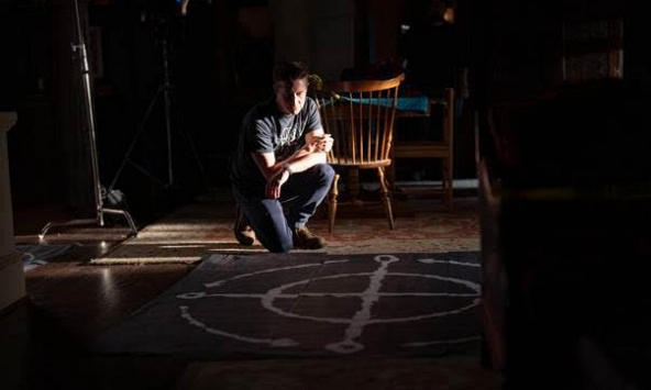 Phần mới của 'Quỷ Ám: Tín Đồ' bất ngờ tung trailer ám ảnh