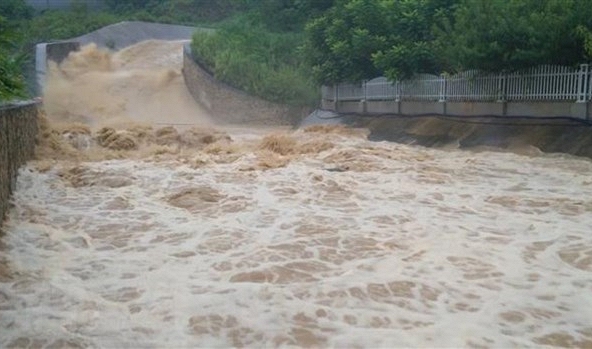 Mưa lớn ở vùng núi và trung du Bắc Bộ kéo dài đến hết ngày 8/8