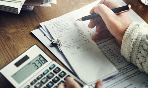 Thu nhập trung bình chỉ gần 8 triệu nhưng lao động chi tiêu 11,7 triệu đồng