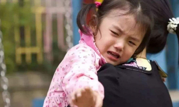 Bé gái 6 tuổi tự cứu mình khỏi tay bọn bắt cóc chỉ bằng một câu nói