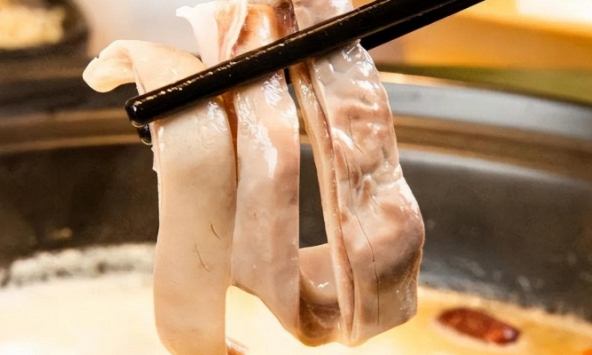 Một bộ phận nội tạng lợn công dụng tương đương với 10 vị thuốc, những người này càng nên ăn