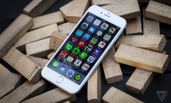 Nếu đang sở hữu 7 mẫu iPhone này, bạn có thể nhận được 65 USD 'từ trên trời rơi xuống'?