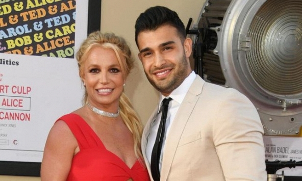 Britney Spears và chồng trẻ chia tay chỉ sau 1 năm kết hôn