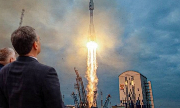 Ngay trước thời khắc Luna-25 đâm vào Mặt trăng: Nga phạm sai lầm ở phút 89, không còn cơ hội cho chiến thắng lịch sử