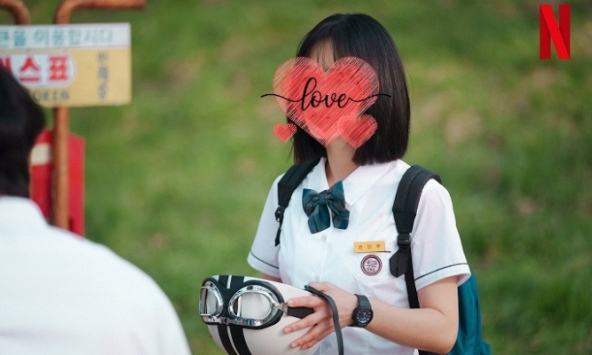 'Đóa hoa nở muộn' của màn ảnh Hàn quá đẹp trong phim mới, 34 tuổi vẫn vào vai nữ sinh cực 'mượt'