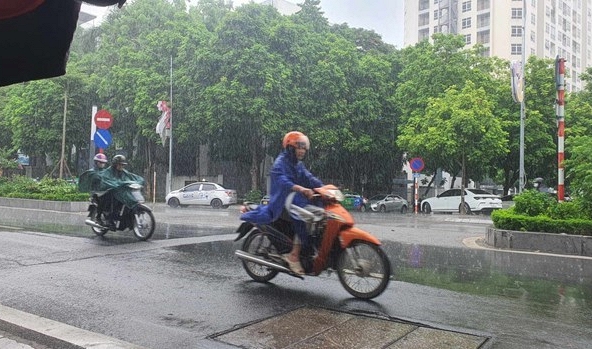 Khu vực Bắc Bộ và Thanh Hóa có mưa lớn kéo dài đến ngày 24/8